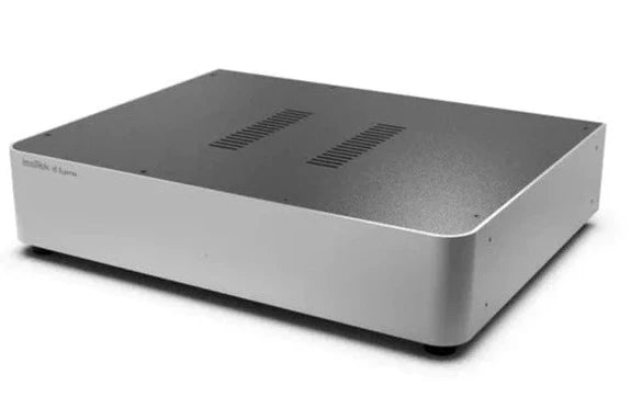 IsoTek V5 Elektra Power Conditioner with Initium C13 Power Cable