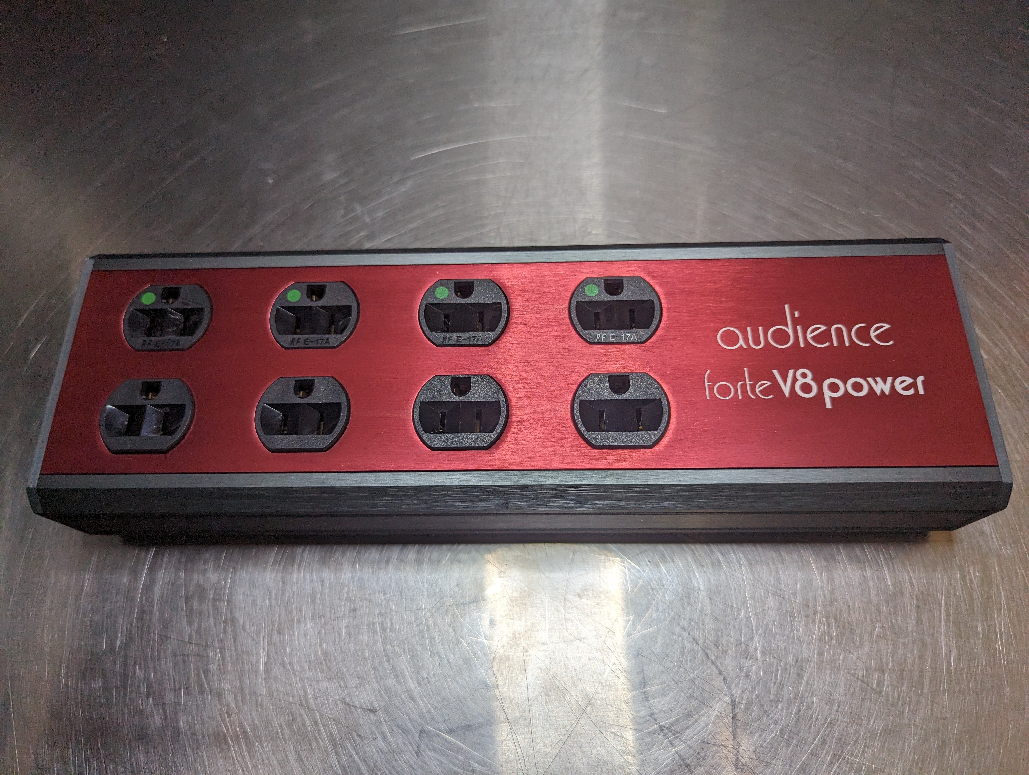 Audience Forte V8 Power Conditioner Power Strip