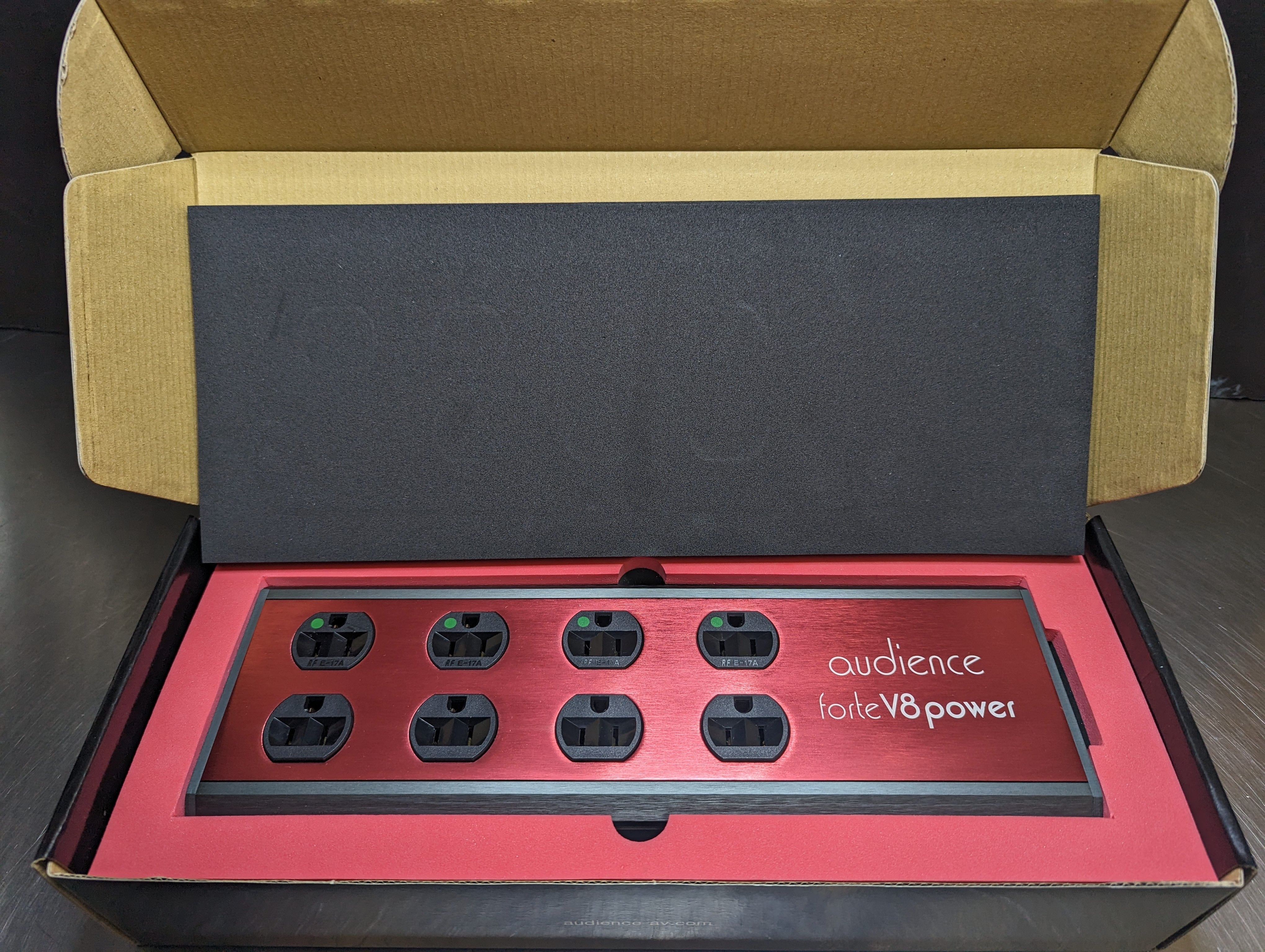 Audience Forte V8 Power Conditioner Power Strip