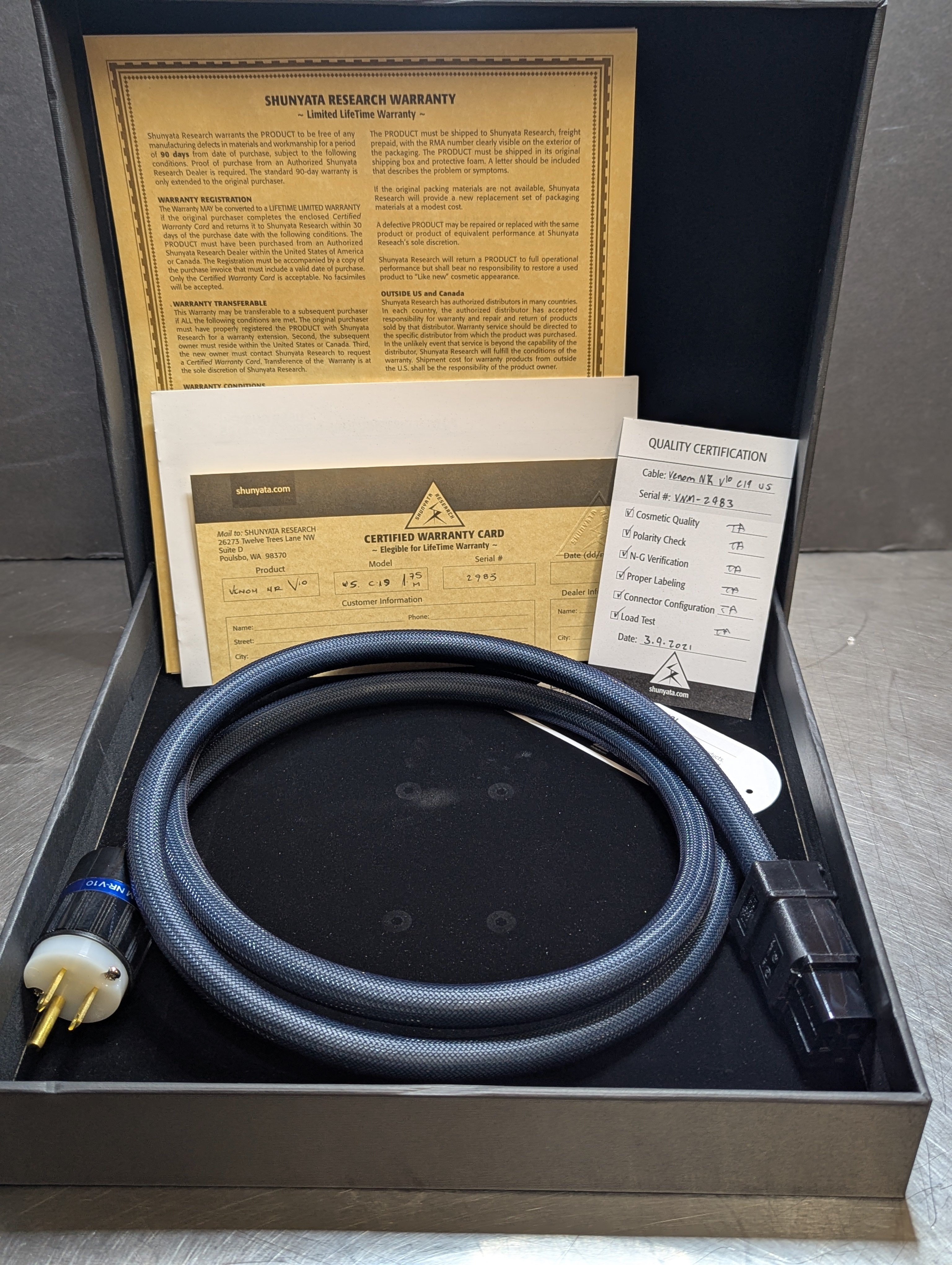 Shunyata Research Hydra Delta D6 Power Conditioner with Power Cord - DEMO