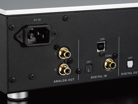 Luxman D-N150 CD Player and DAC