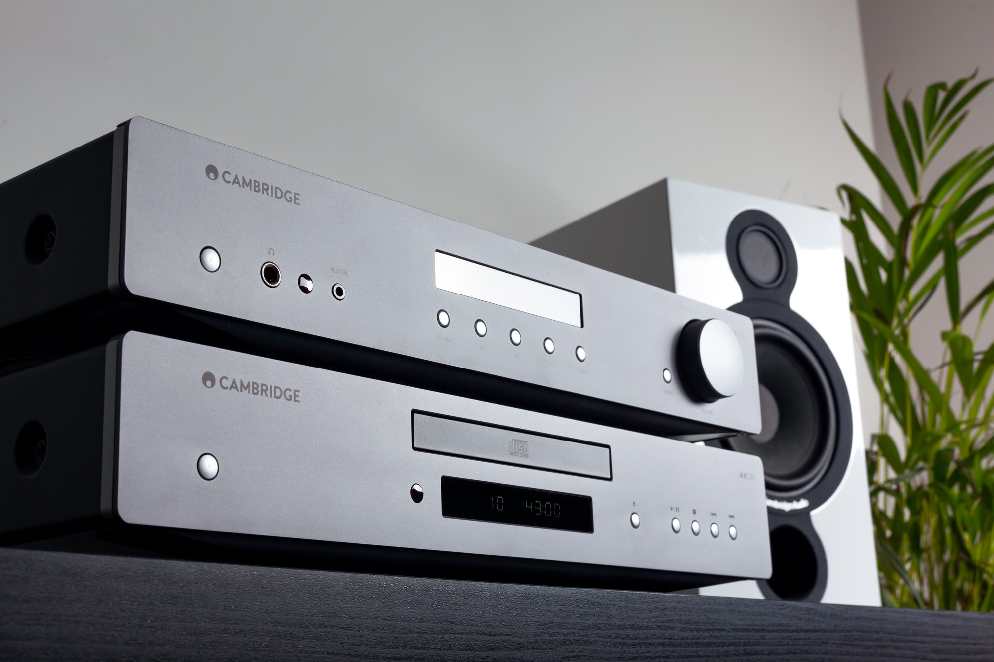 Cambridge Audio AXA35 Integrated Amplifier with Phono Stage